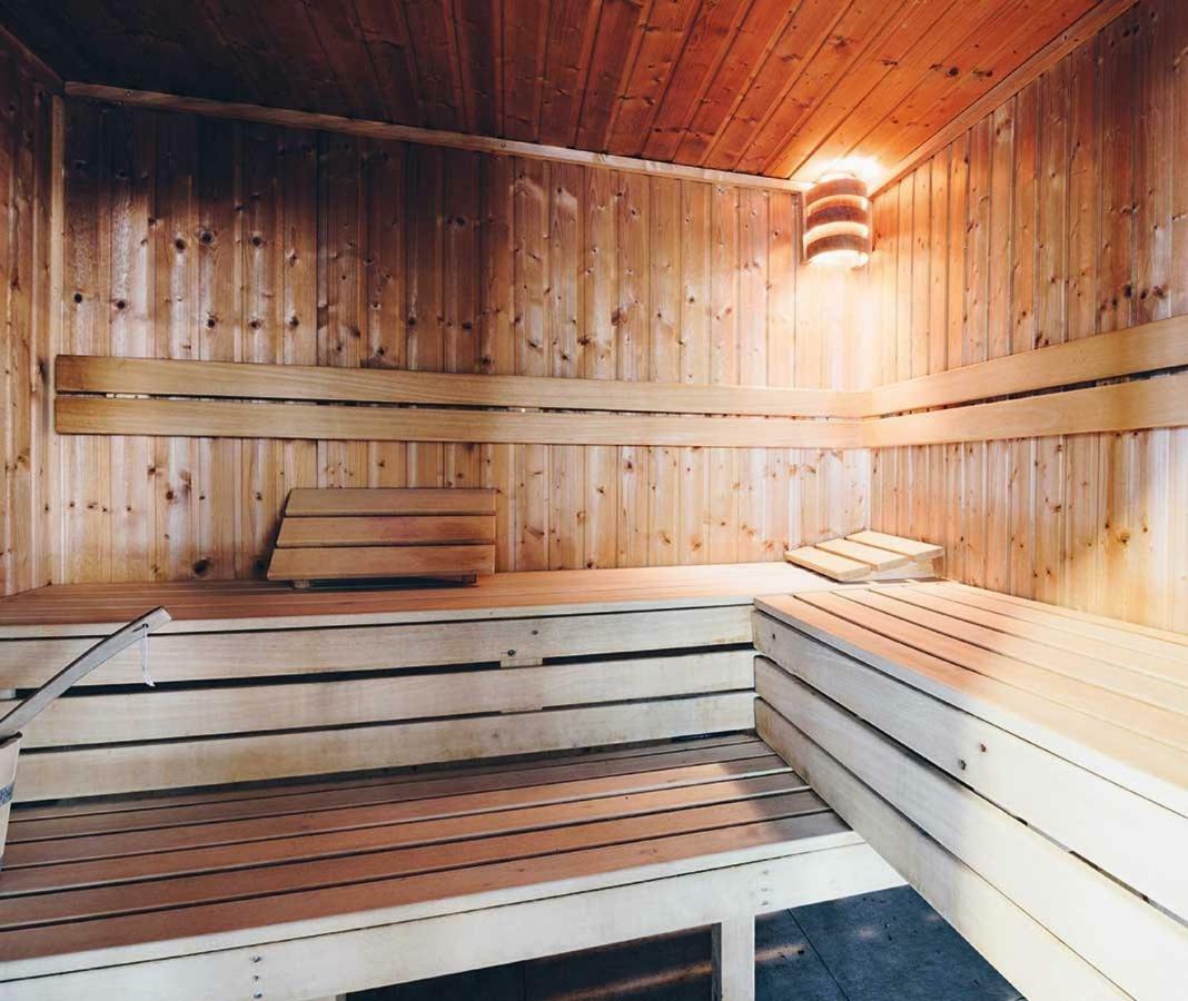 Отель Newquay Bay Porth Caravan Экстерьер фото